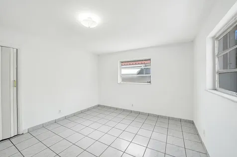 5830 Garfield Street Hollywood FL 33021