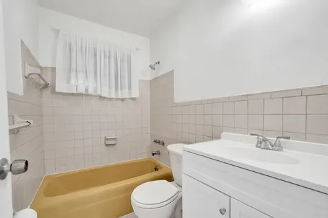 5830 Garfield Street Hollywood FL 33021