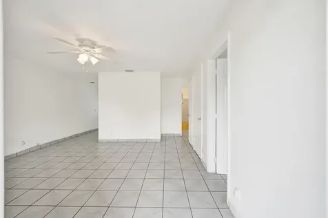 5830 Garfield Street Hollywood FL 33021