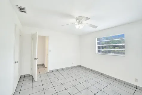 5830 Garfield Street Hollywood FL 33021