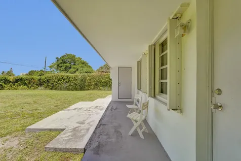 5830 Garfield Street Hollywood FL 33021