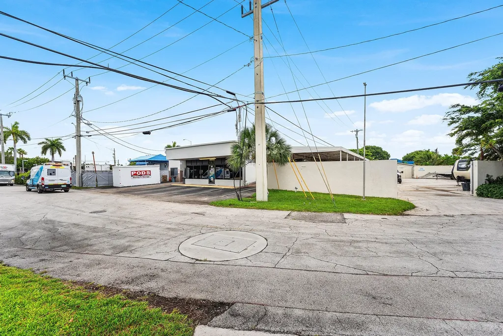 3400 N Federal Highway Lighthouse Point FL 33064