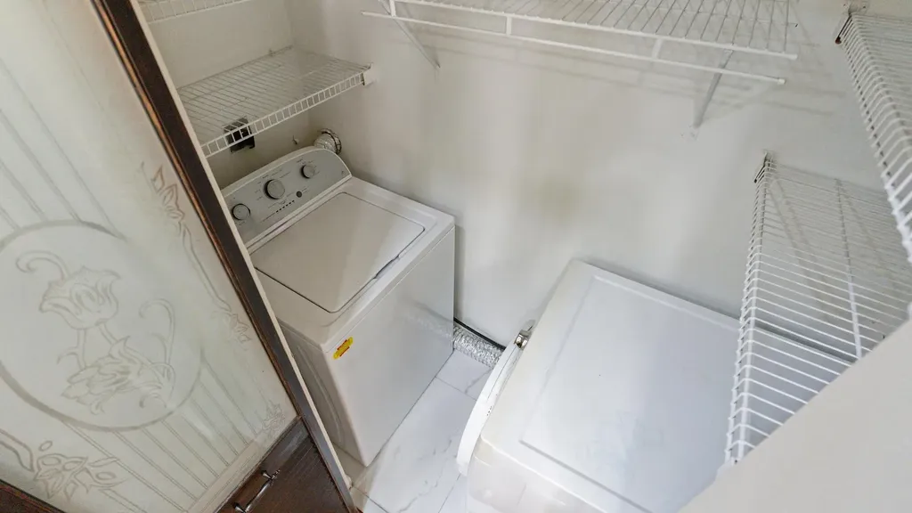 570 Woodgate Circle Sunrise FL 33326