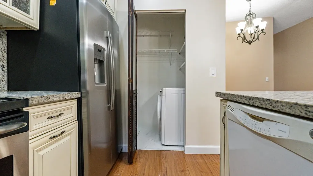 570 Woodgate Circle Sunrise FL 33326