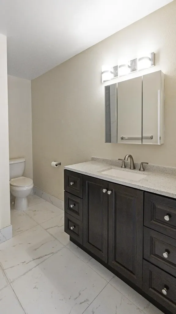 570 Woodgate Circle Sunrise FL 33326