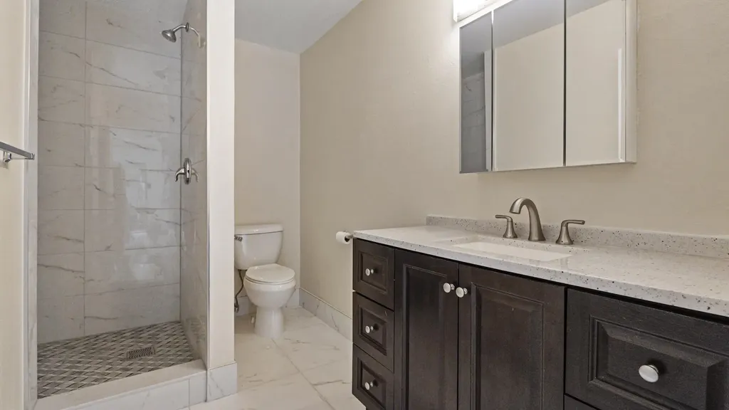 570 Woodgate Circle Sunrise FL 33326