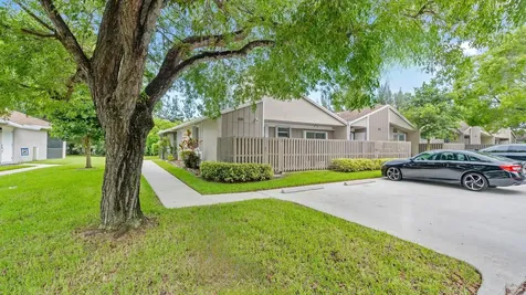 570 Woodgate Circle Sunrise FL 33326
