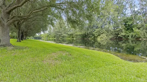 570 Woodgate Circle Sunrise FL 33326
