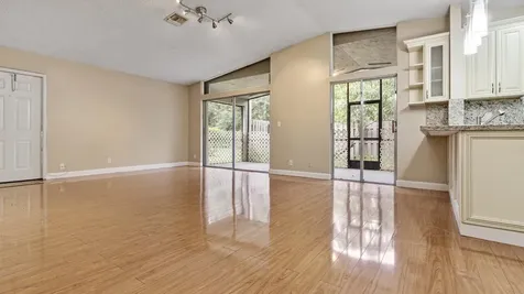 570 Woodgate Circle Sunrise FL 33326