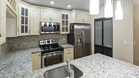 570 Woodgate Circle Sunrise FL 33326