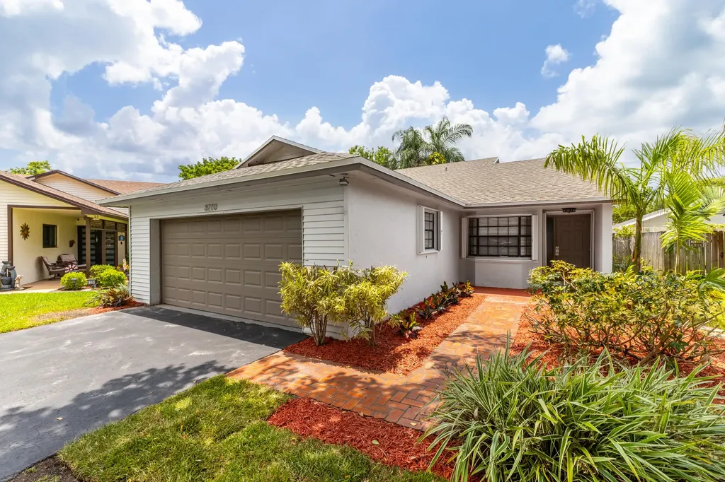 8210 SW 41st Street Davie FL 33328