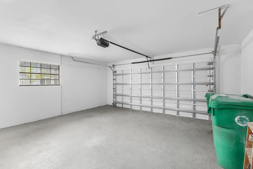 8210 SW 41st Street Davie FL 33328