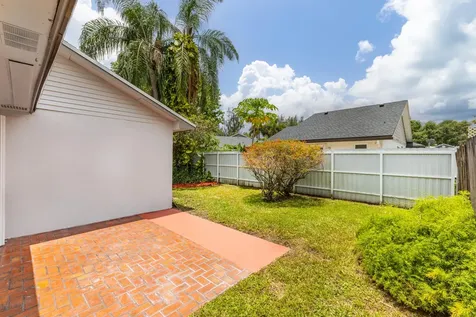8210 SW 41st Street Davie FL 33328