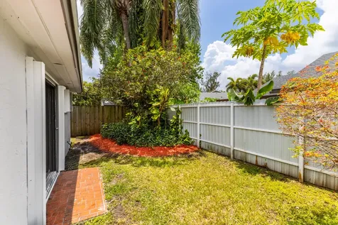 8210 SW 41st Street Davie FL 33328