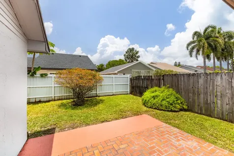 8210 SW 41st Street Davie FL 33328