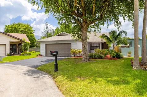 8210 SW 41st Street Davie FL 33328