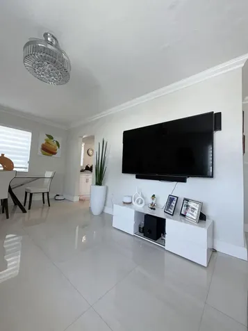 9235 SW 41st Street Miami FL 33165