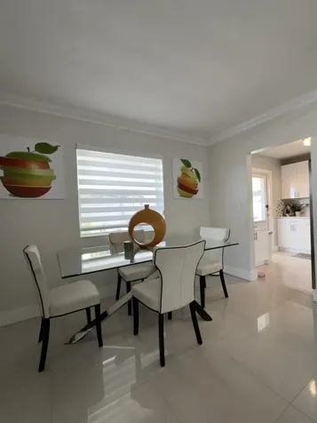 9235 SW 41st Street Miami FL 33165