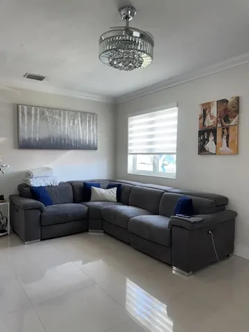 9235 SW 41st Street Miami FL 33165