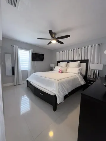 9235 SW 41st Street Miami FL 33165