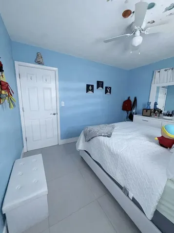 9235 SW 41st Street Miami FL 33165