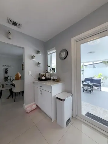 9235 SW 41st Street Miami FL 33165