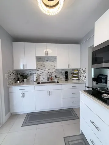 9235 SW 41st Street Miami FL 33165