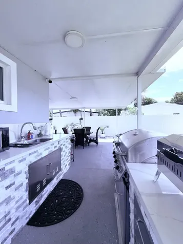 9235 SW 41st Street Miami FL 33165