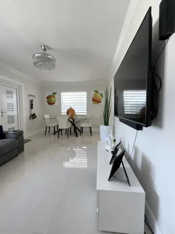 9235 SW 41st Street Miami FL 33165