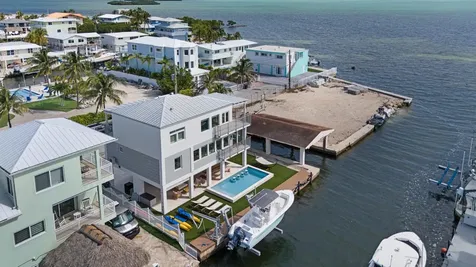 704 Grouper Lane Key Largo FL 33037