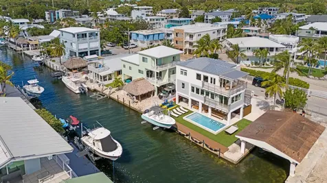 704 Grouper Lane Key Largo FL 33037