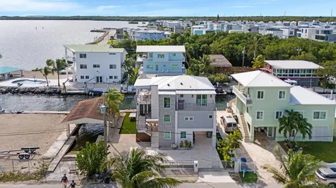704 Grouper Lane Key Largo FL 33037