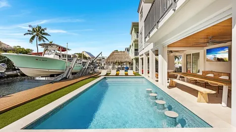 704 Grouper Lane Key Largo FL 33037
