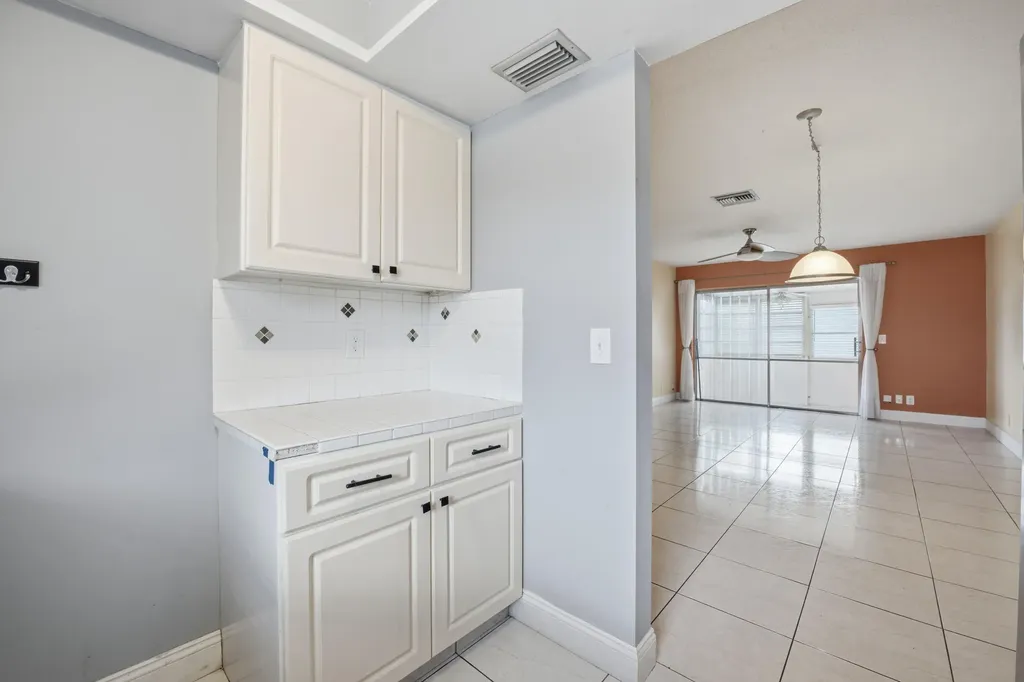 2789 Ashley Drive W West Palm Beach FL 33415