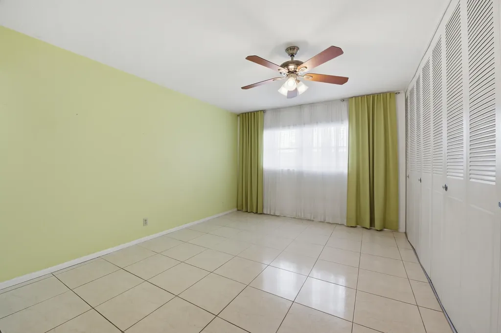 2789 Ashley Drive W West Palm Beach FL 33415