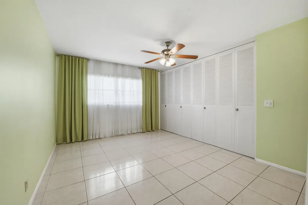 2789 Ashley Drive W West Palm Beach FL 33415