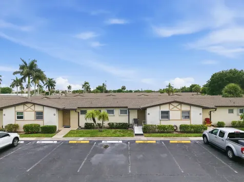 2789 Ashley Drive W West Palm Beach FL 33415
