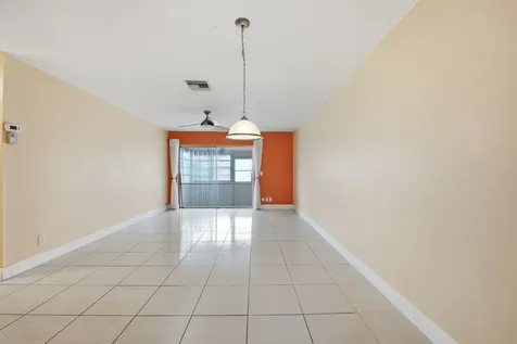 2789 Ashley Drive W West Palm Beach FL 33415