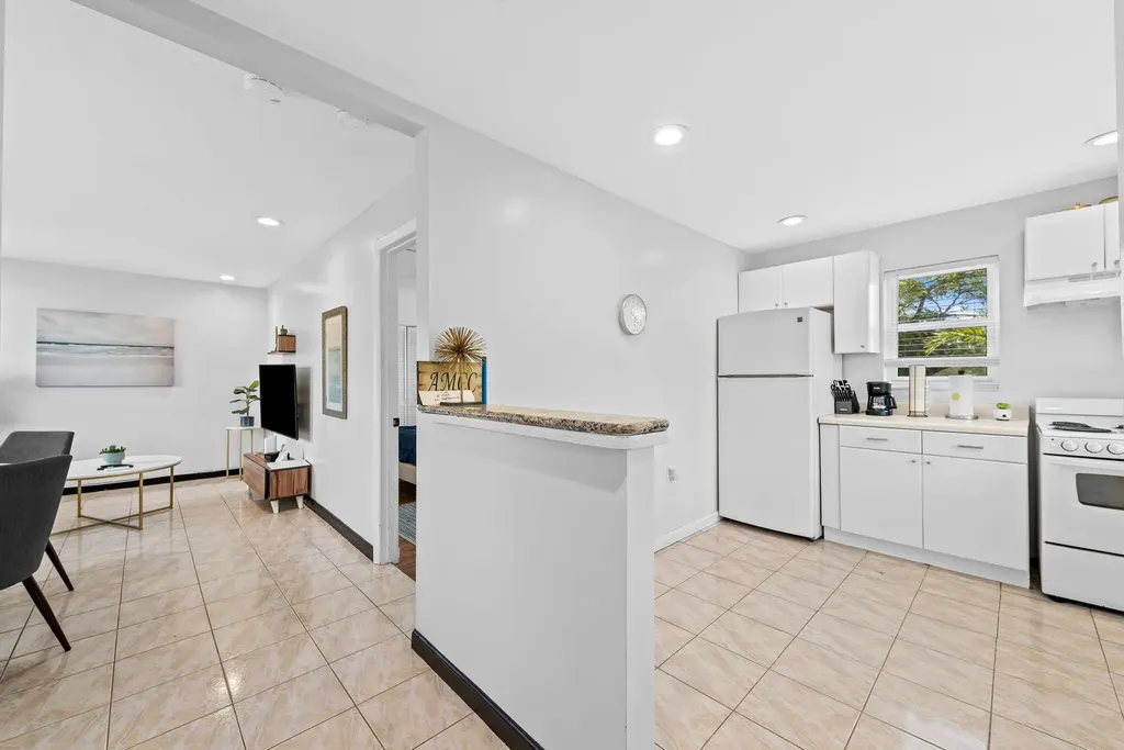 1947 Adams Street Hollywood FL 33020