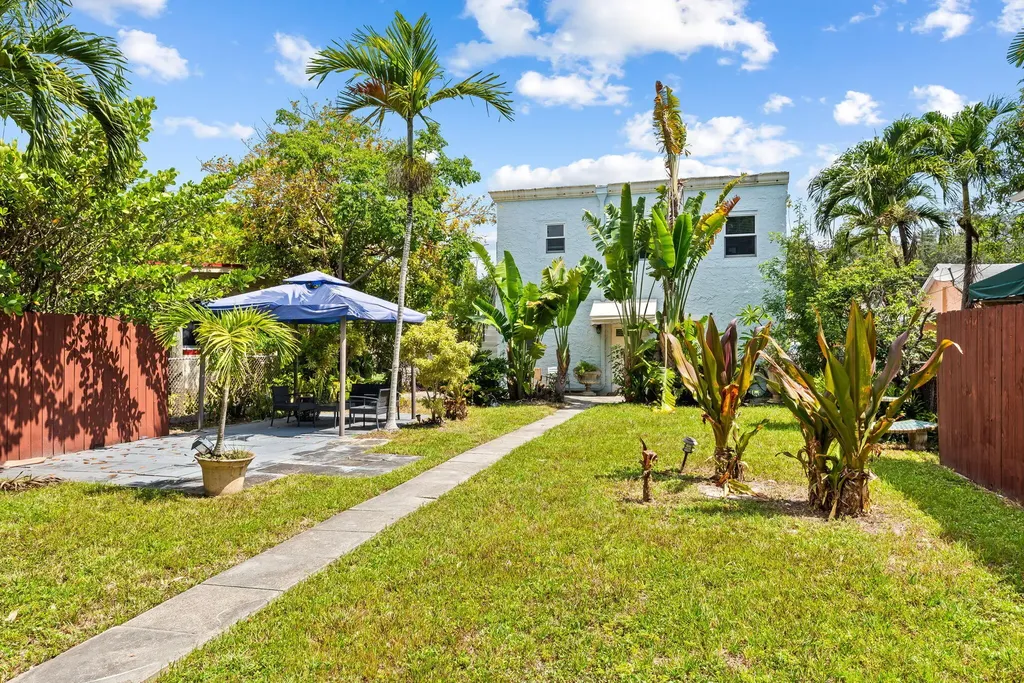 1947 Adams Street Hollywood FL 33020