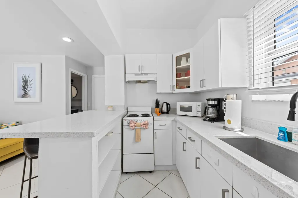 1947 Adams Street Hollywood FL 33020
