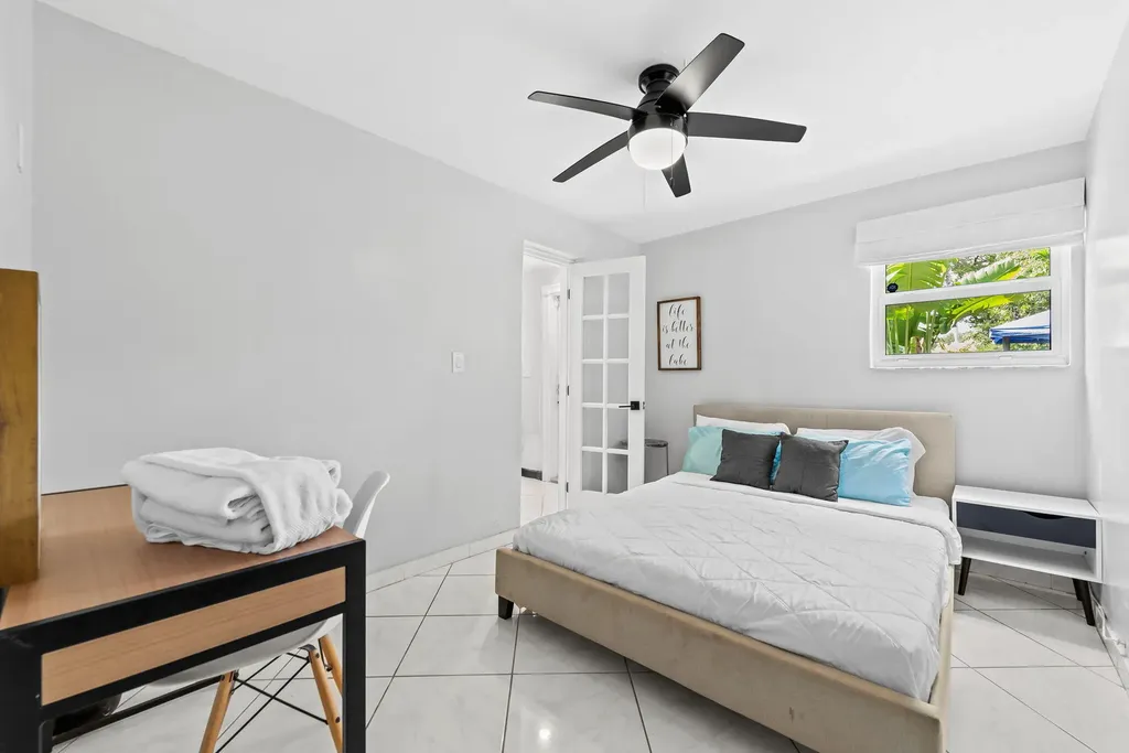 1947 Adams Street Hollywood FL 33020