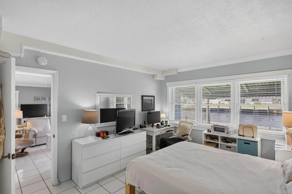 298 SE 6th Avenue Pompano Beach FL 33060