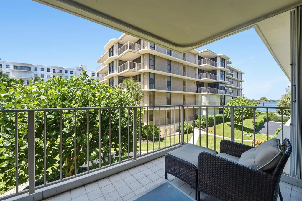 3200 S Ocean Boulevard Palm Beach FL 33480