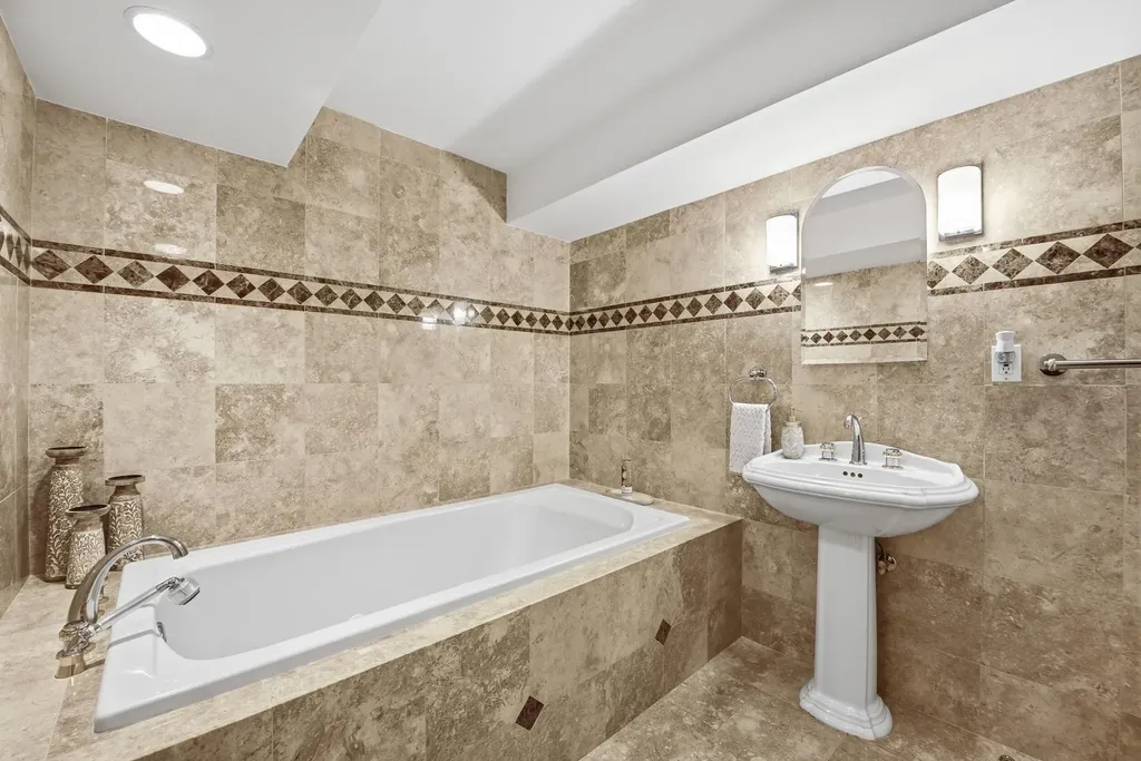3200 S Ocean Boulevard Palm Beach FL 33480