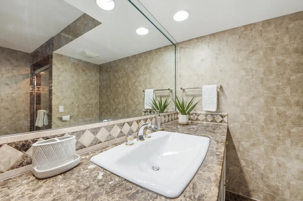 3200 S Ocean Boulevard Palm Beach FL 33480