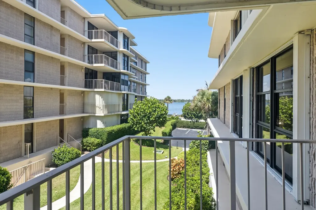 3200 S Ocean Boulevard Palm Beach FL 33480