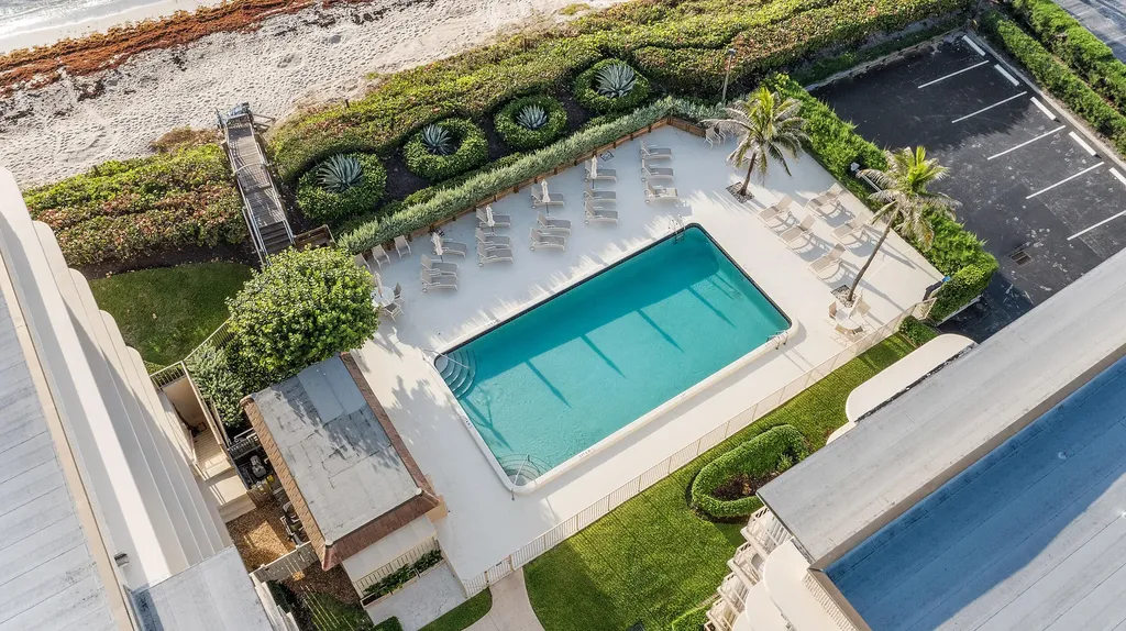 3200 S Ocean Boulevard Palm Beach FL 33480
