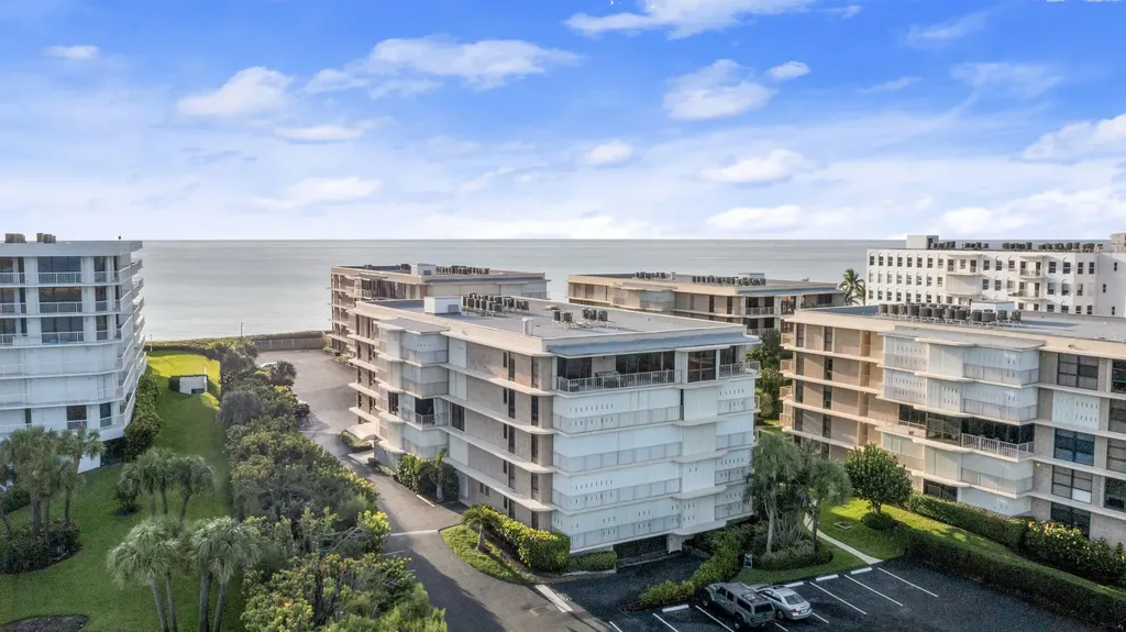 3200 S Ocean Boulevard Palm Beach FL 33480