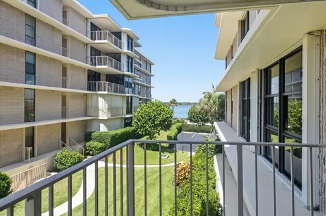 3200 S Ocean Boulevard Palm Beach FL 33480